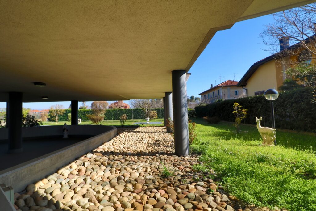 parti comuni della palazzina, molto curate