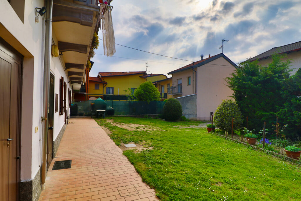 esterna3
